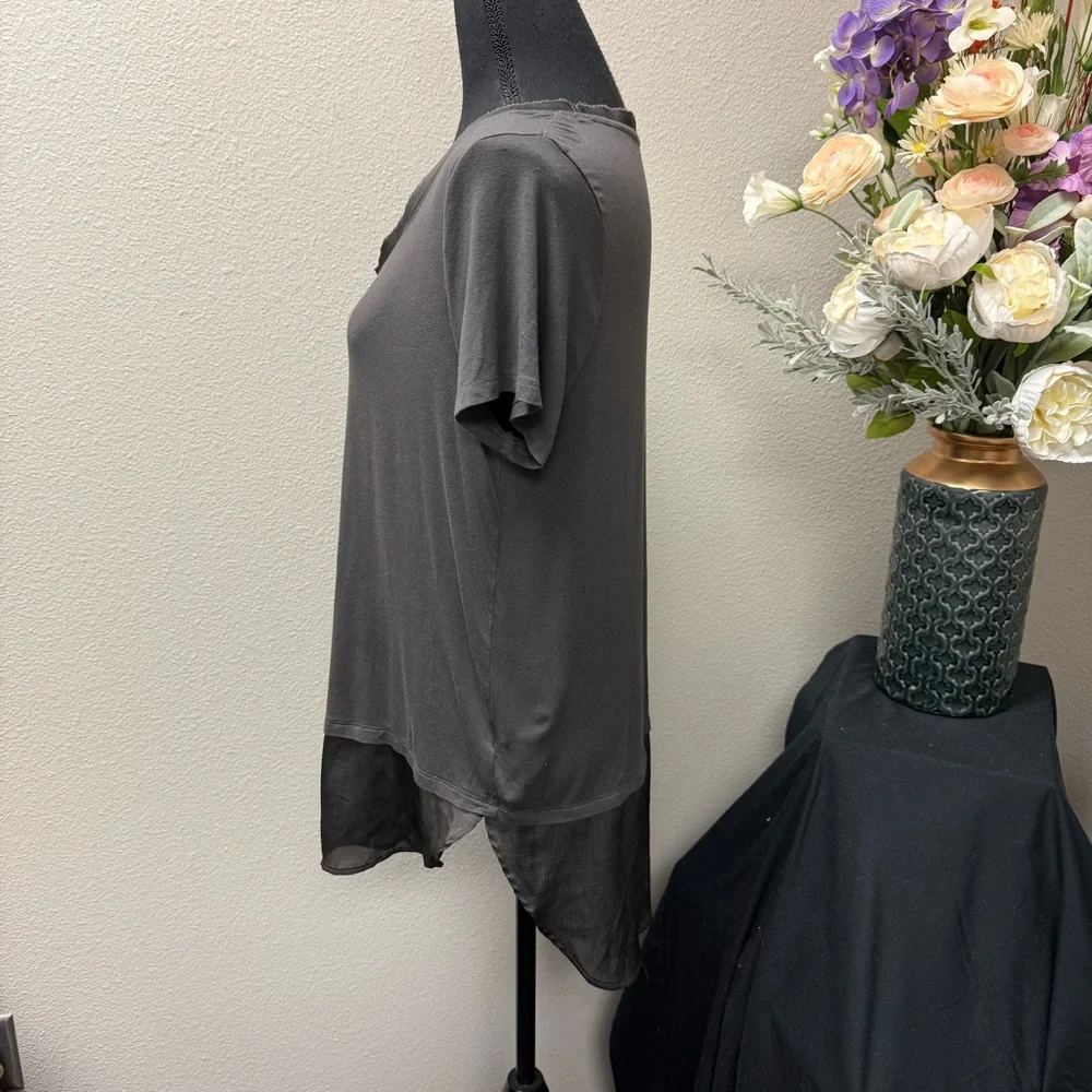 Merona Layered Hem Tee – Gray Short Sleeve Top with Sheer Detail, Size Large - Picture 2 of 7